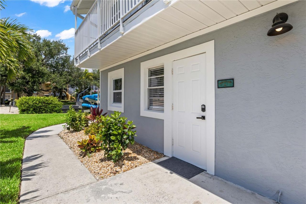 12200 Shoreview Drive, Cape Coral, FL 33993 Photo