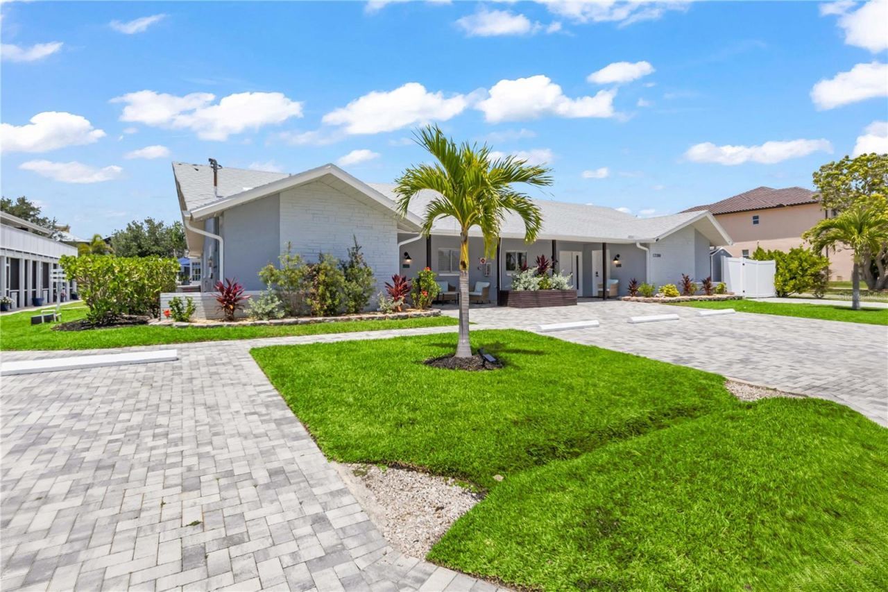 12200 Shoreview Drive, Cape Coral, FL 33993 Photo