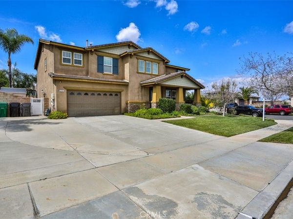 3250 Quartz Circle, Corona, CA 92882