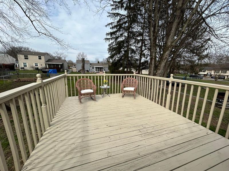 2696 Southridge Drive , Columbus, OH 43224 Photo 11