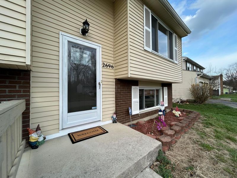 2696 Southridge Drive , Columbus, OH 43224 Photo 17