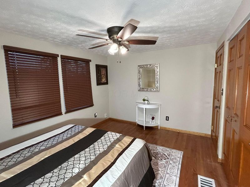 2696 Southridge Drive , Columbus, OH 43224 Photo 28