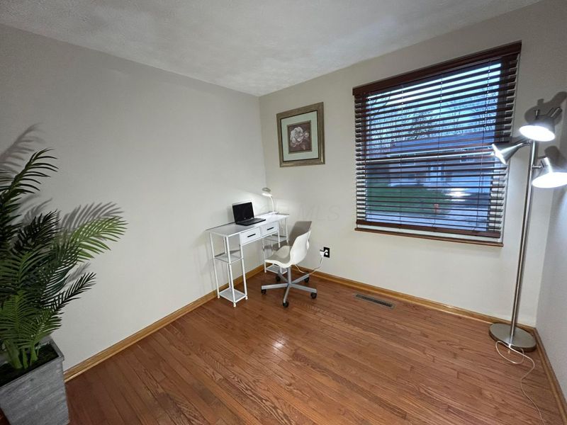 2696 Southridge Drive , Columbus, OH 43224 Photo 31