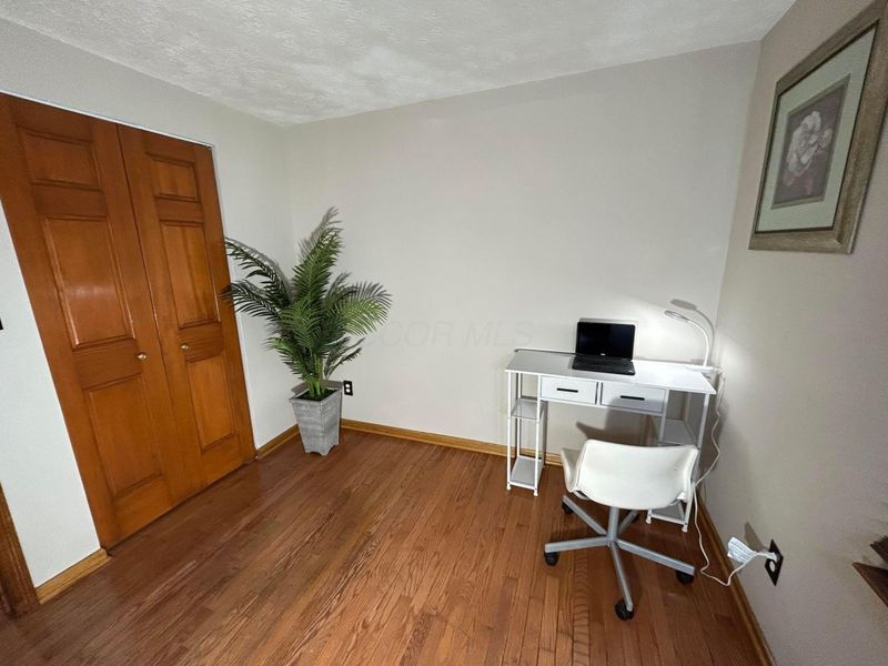 2696 Southridge Drive , Columbus, OH 43224 Photo 32