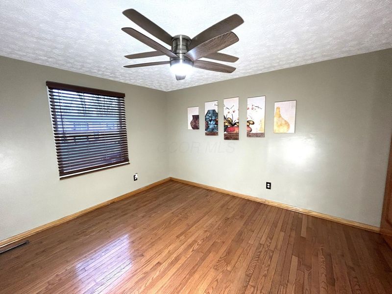 2696 Southridge Drive , Columbus, OH 43224 Photo 33