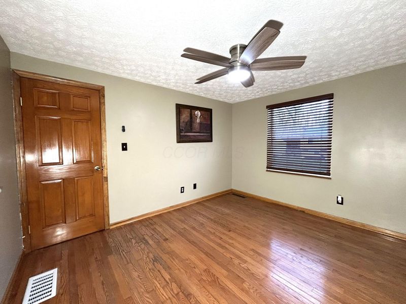 2696 Southridge Drive , Columbus, OH 43224 Photo 34