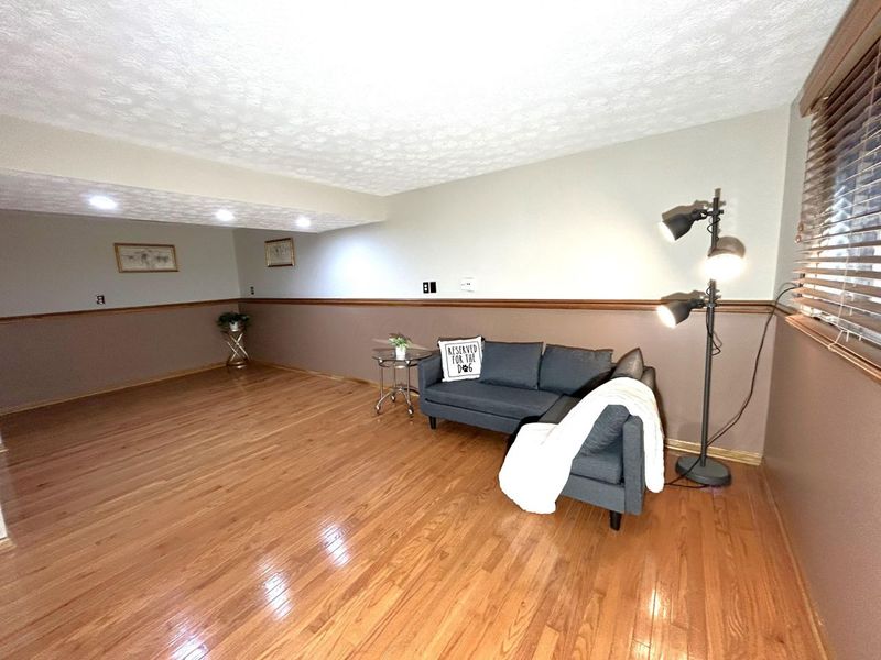 2696 Southridge Drive , Columbus, OH 43224 Photo 41