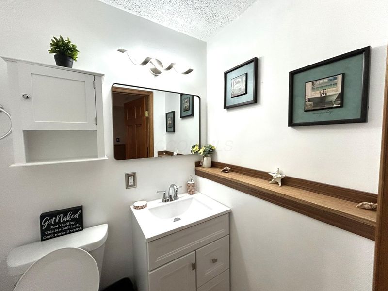 2696 Southridge Drive , Columbus, OH 43224 Photo 47