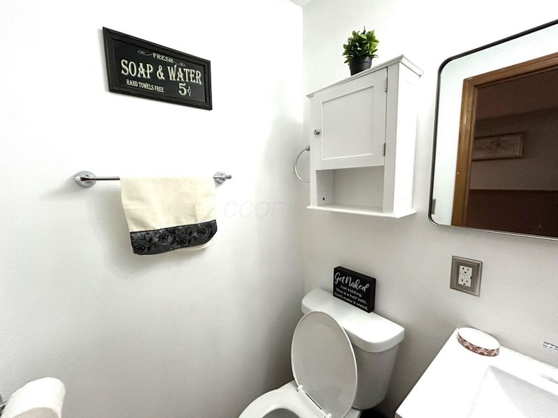 2696 Southridge Drive , Columbus, OH 43224 Photo 48