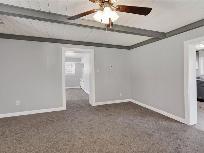 8225 W Prospect Road , Hillsboro, OH 45133 Photo 12