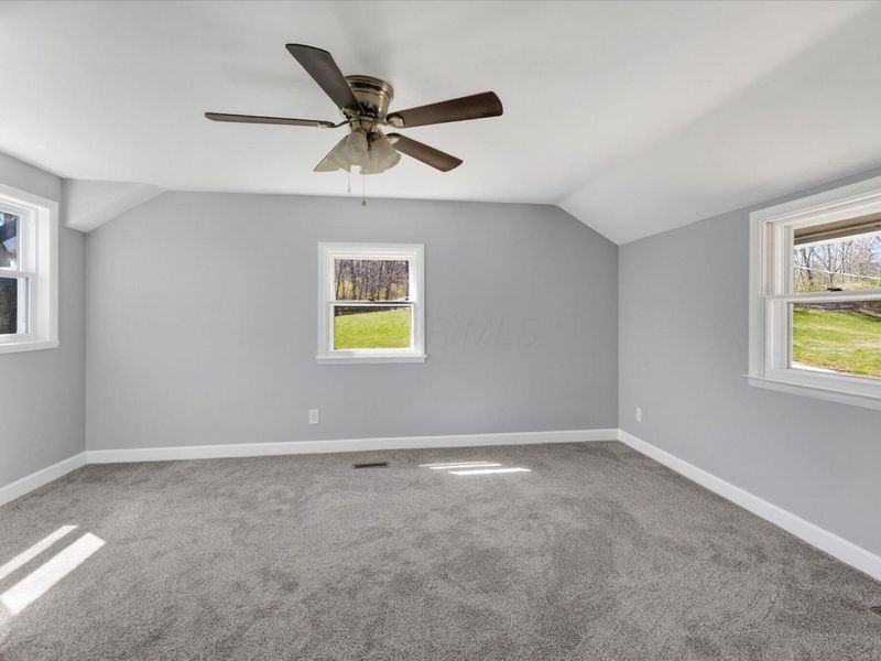 8225 W Prospect Road , Hillsboro, OH 45133 Photo 21