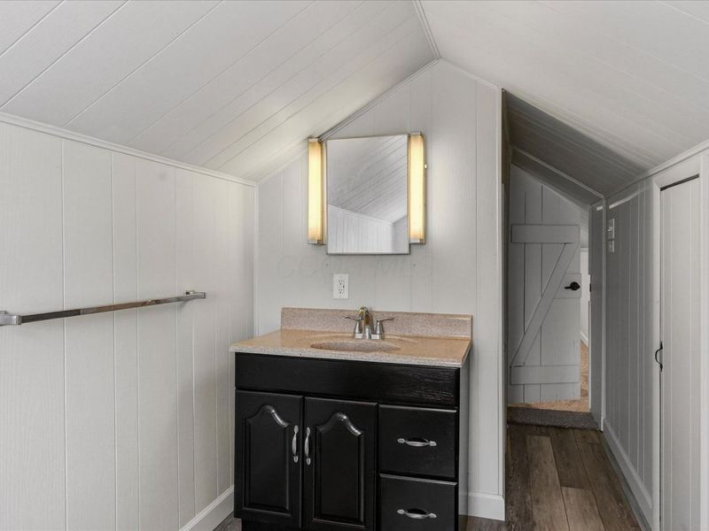 8225 W Prospect Road , Hillsboro, OH 45133 Photo 25