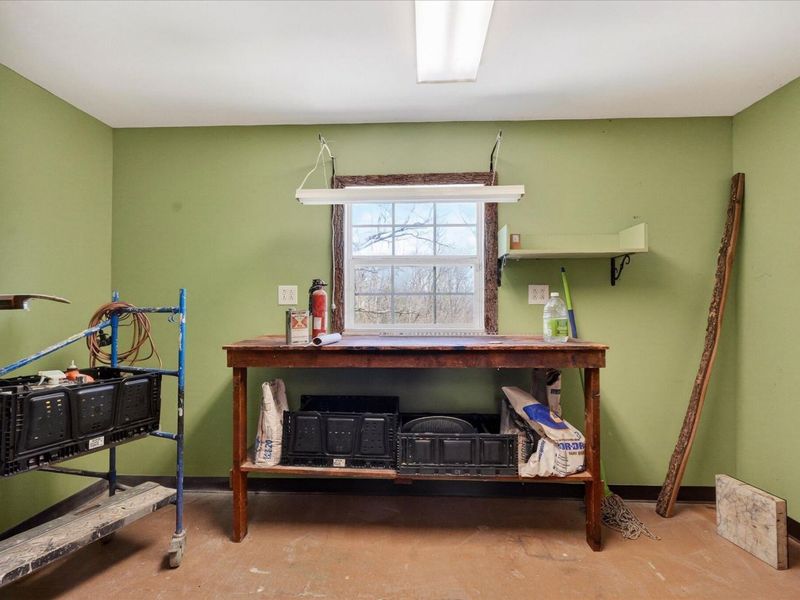 8225 W Prospect Road , Hillsboro, OH 45133 Photo 34