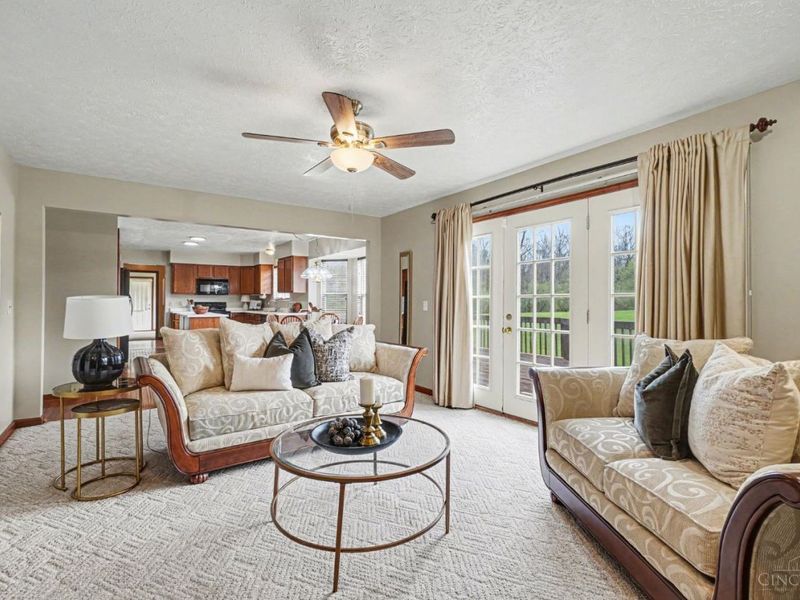 1543 Woodbridge Court, Forest Park, OH 45240 Photo 13