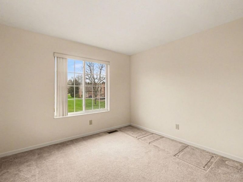 1543 Woodbridge Court, Forest Park, OH 45240 Photo 22