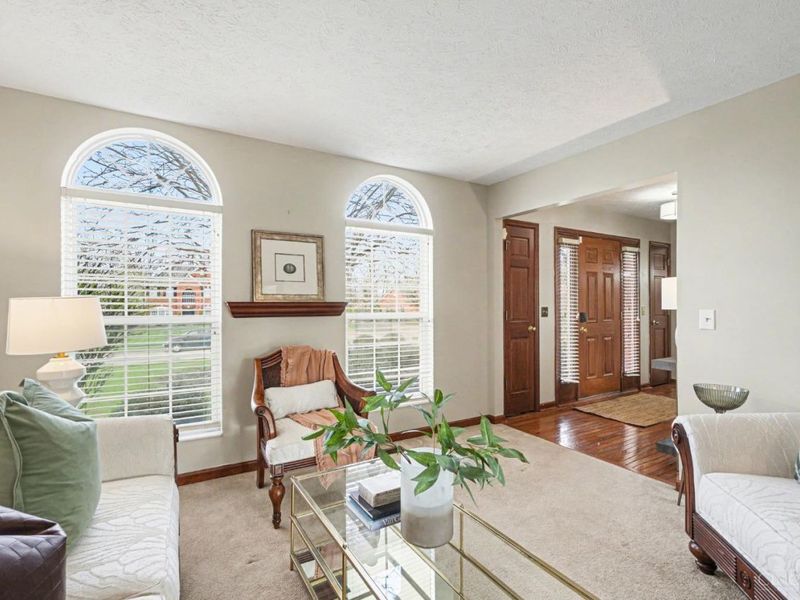 1543 Woodbridge Court, Forest Park, OH 45240 Photo 5