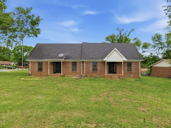 1520 Meadow Bend Dr, Madison, TN 37115