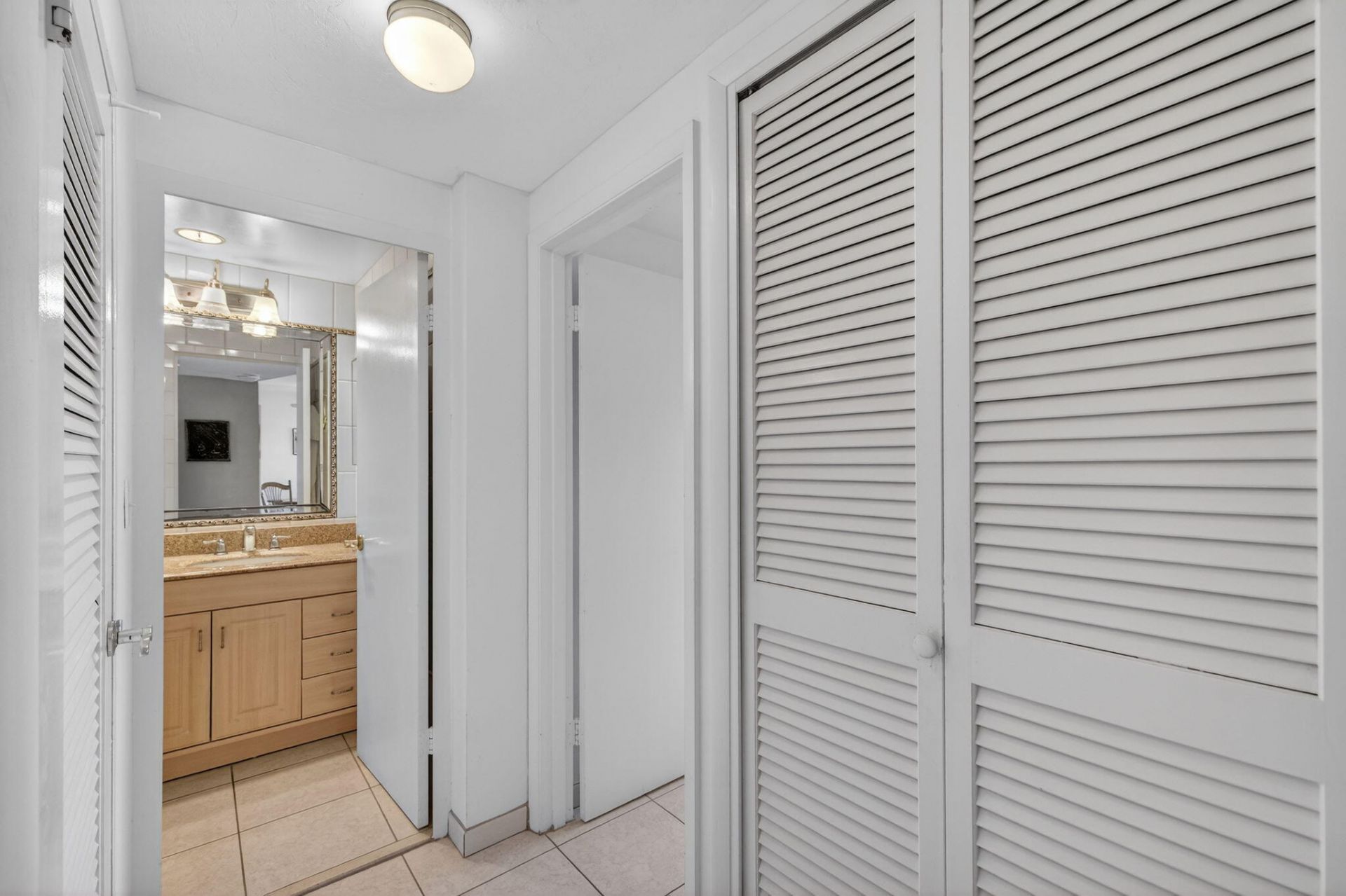 3333 NE 34th Street, Unit 1418, Fort Lauderdale, FL 33308 Photo