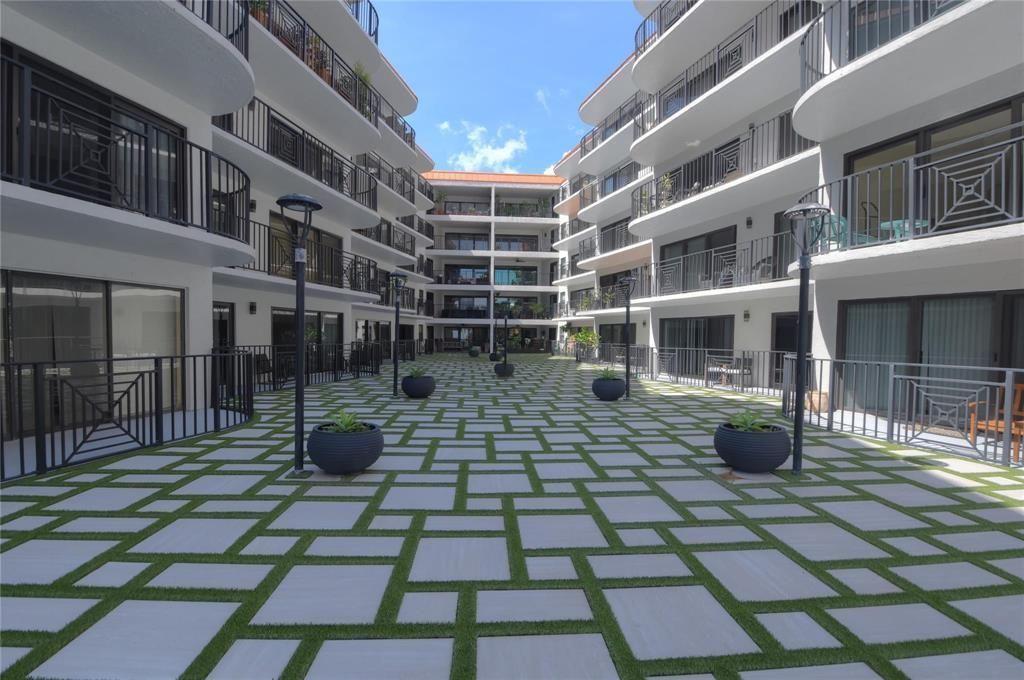 2029 N Ocean Boulevard, Unit 505, Fort Lauderdale, FL 33305 Photo