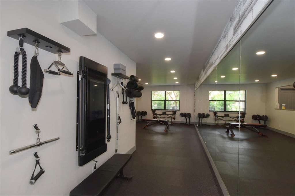 2029 N Ocean Boulevard, Unit 505, Fort Lauderdale, FL 33305 Photo