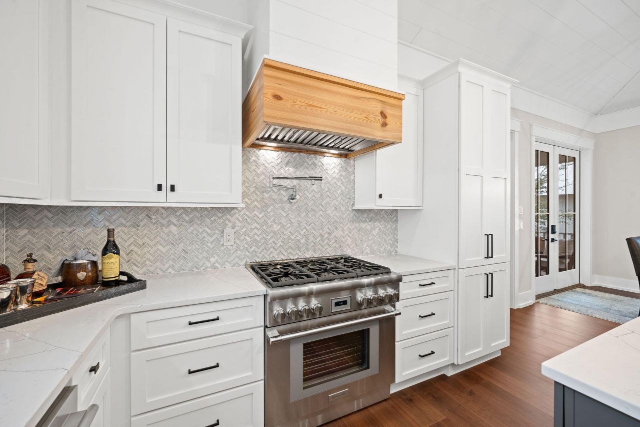 8035 Jack Island Drive Photo 15