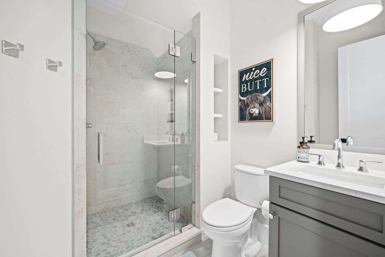 8035 Jack Island Drive Photo 26