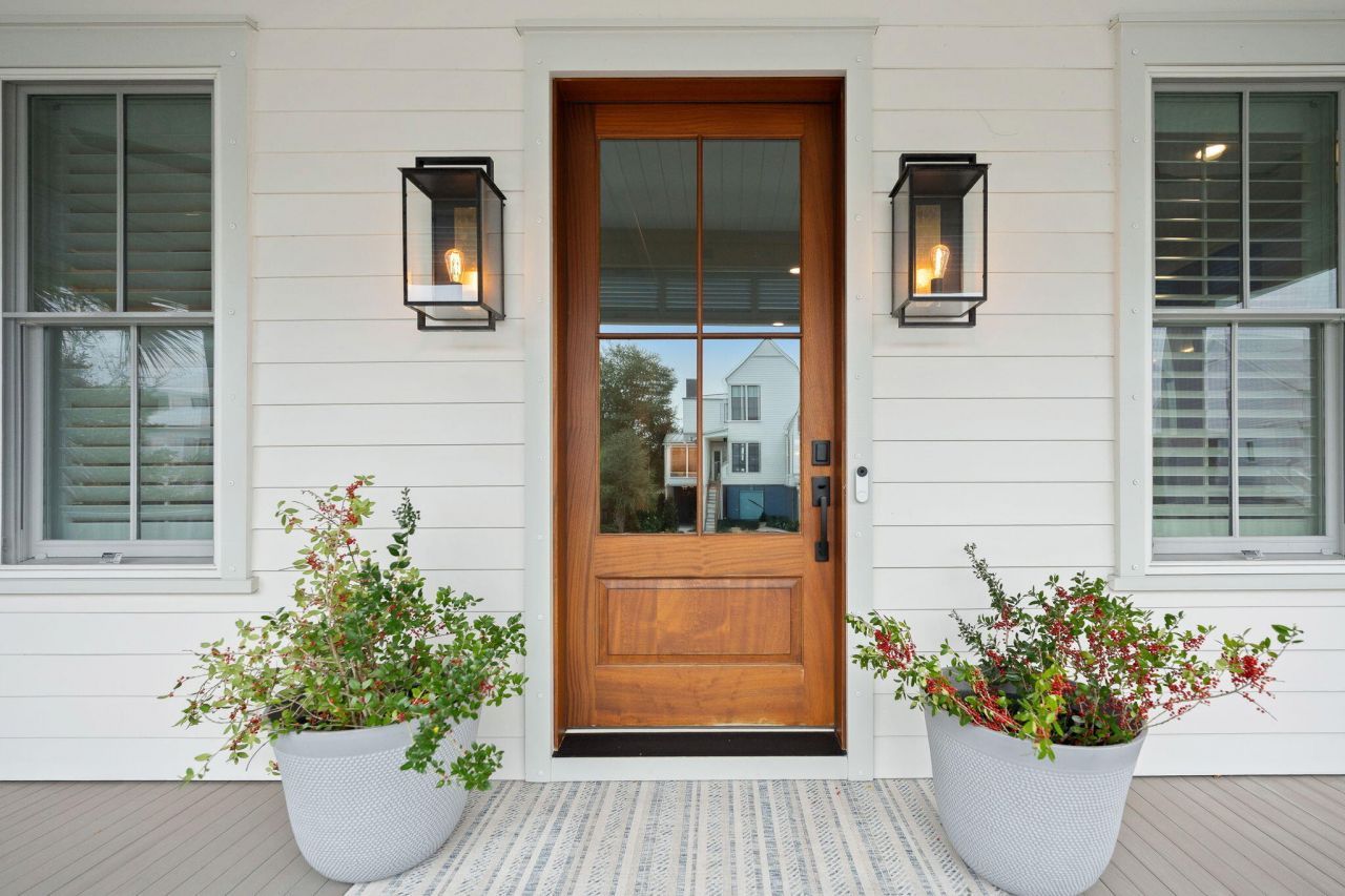 8035 Jack Island Drive Photo 6