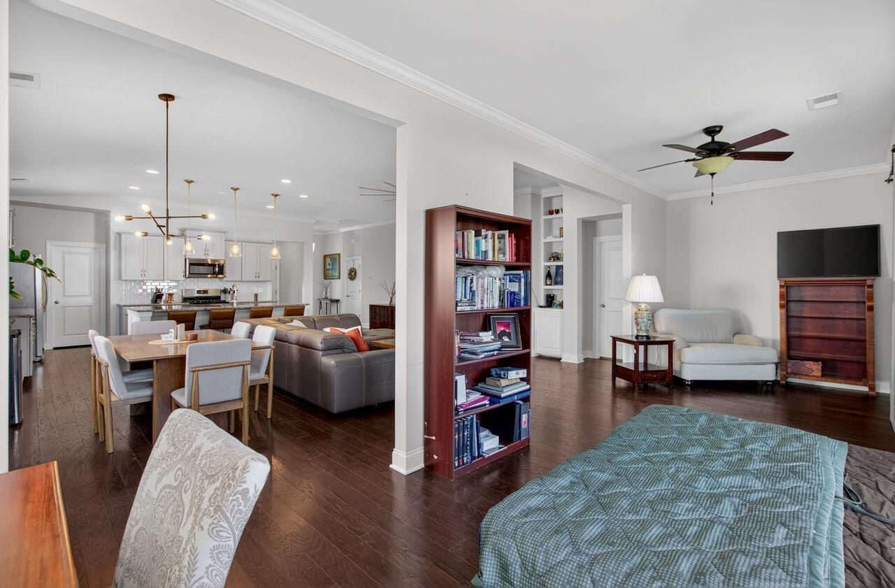 377 Turnstone Street Photo 11