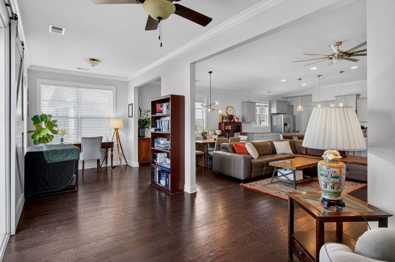 377 Turnstone Street Photo 13