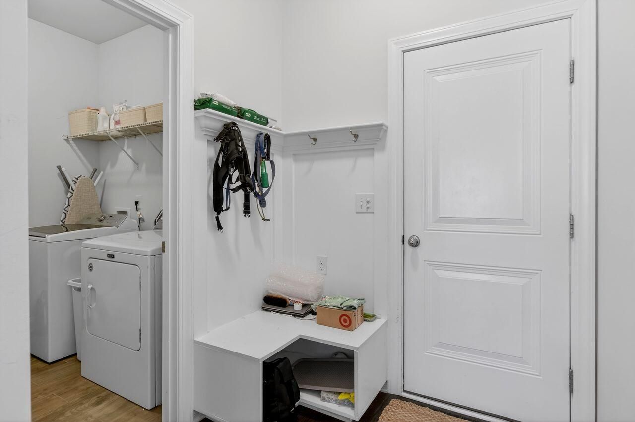 377 Turnstone Street Photo 28