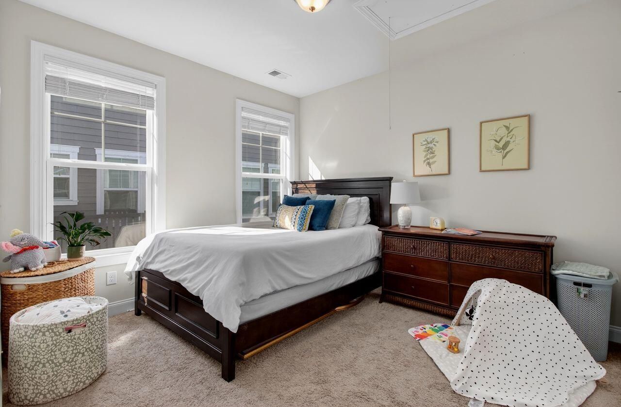 377 Turnstone Street Photo 33