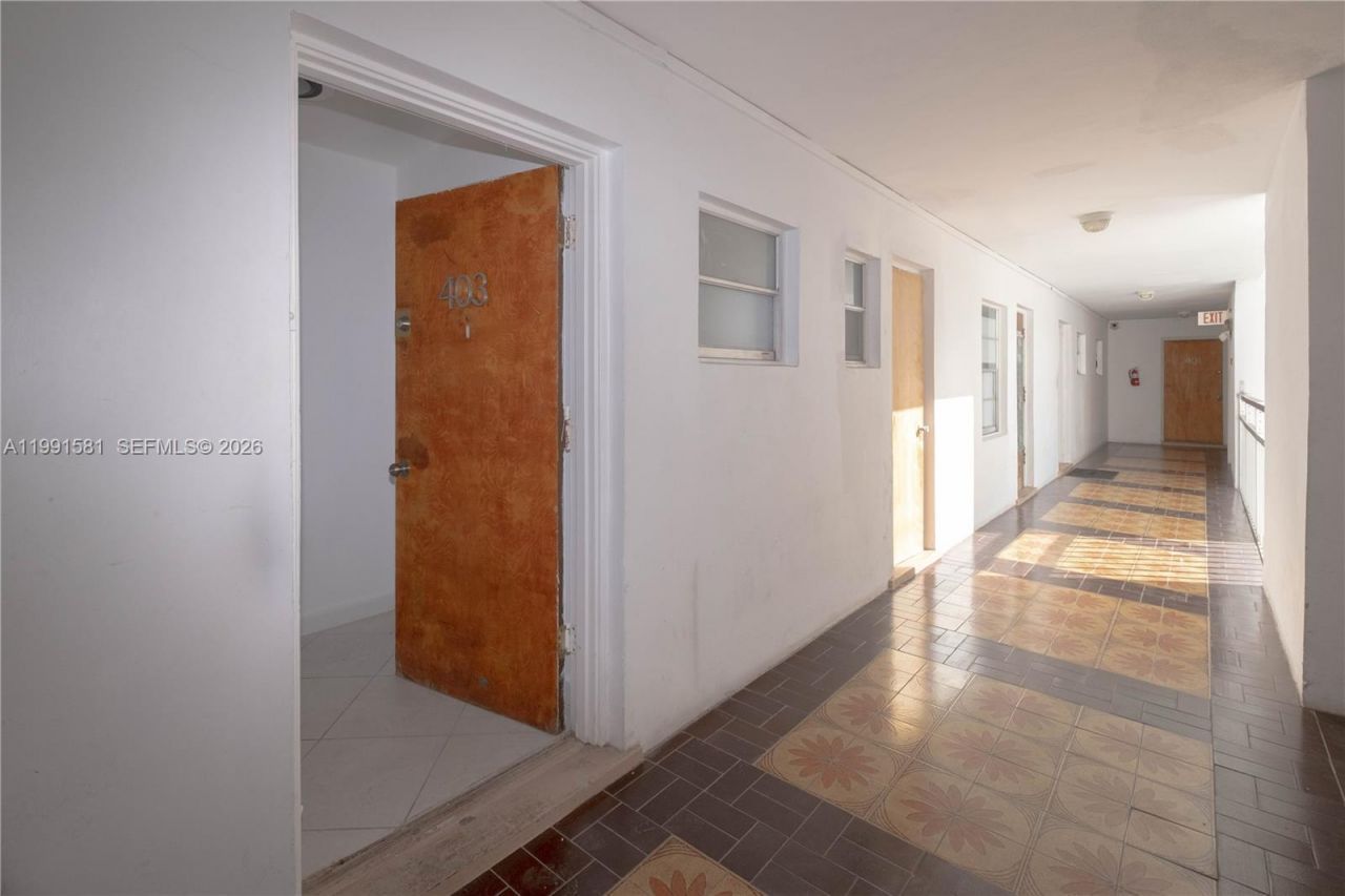 1075 93rd St , Unit 403, Bay Harbor Islands, FL 33154 Photo