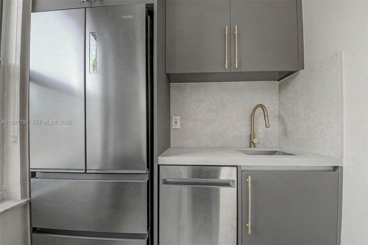 694 NE 76th St , Unit 6, Miami, FL 33138 Photo