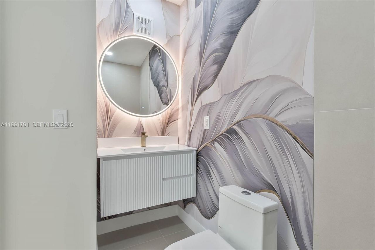 694 NE 76th St, Unit 6, Miami, FL 33138 Photo