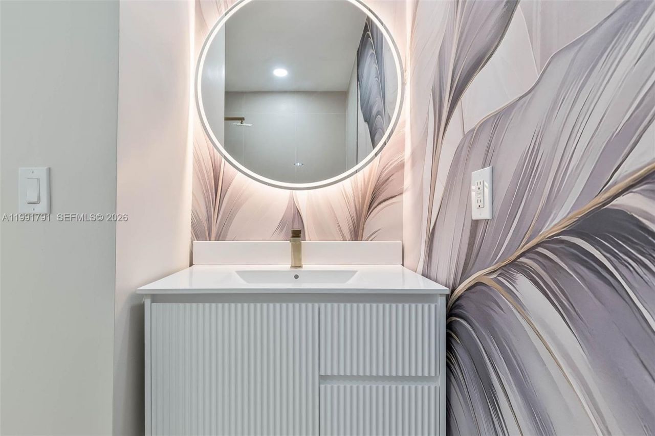 694 NE 76th St, Unit 6, Miami, FL 33138 Photo