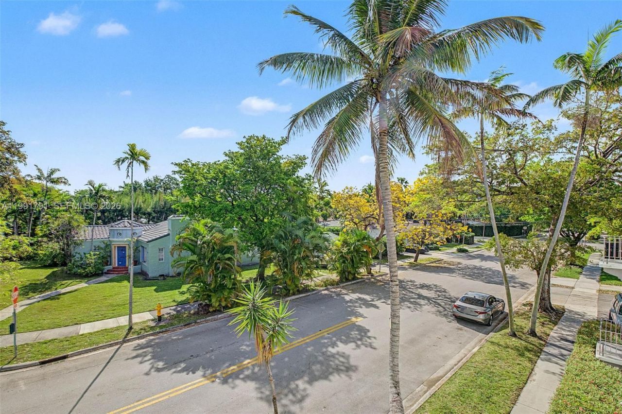 694 NE 76th St, Unit 6, Miami, FL 33138 Photo