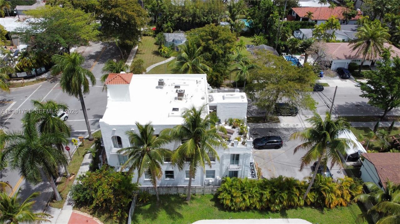 694 NE 76th St, Unit 6, Miami, FL 33138 Photo