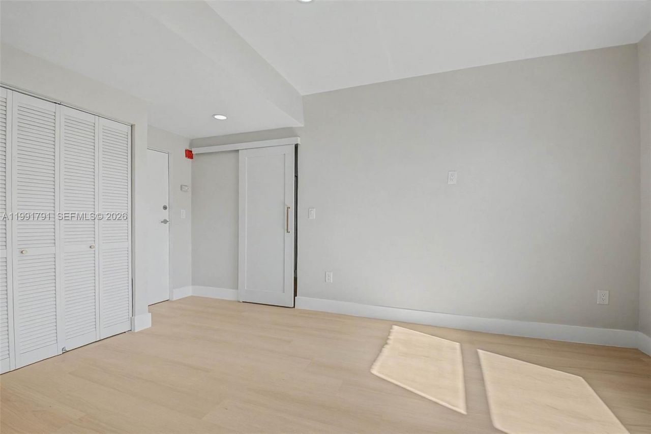 694 NE 76th St , Unit 6, Miami, FL 33138 Photo