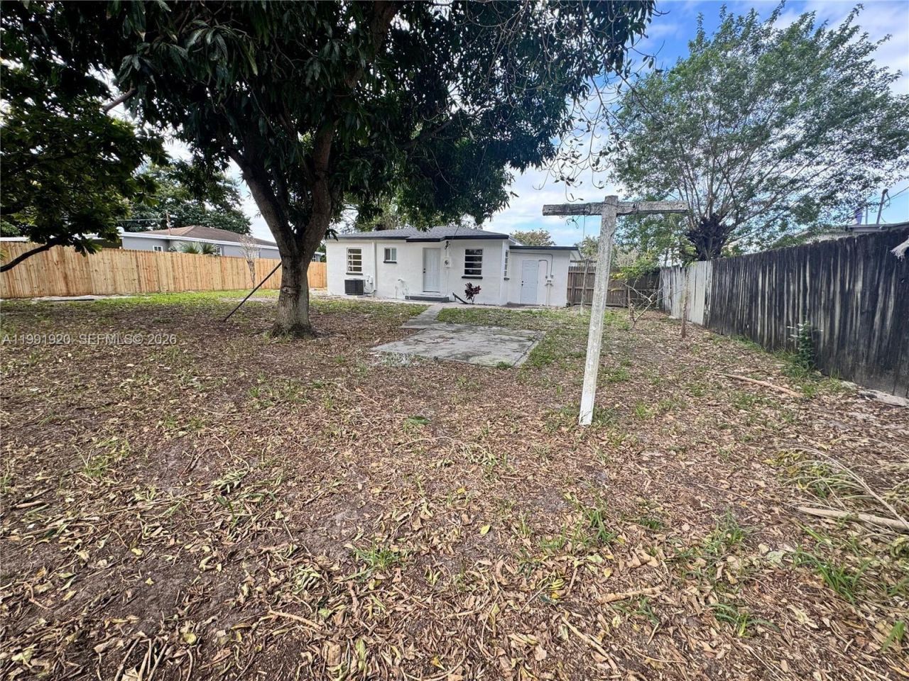 10521 NW 35th Ct , Miami, FL 33147 Photo