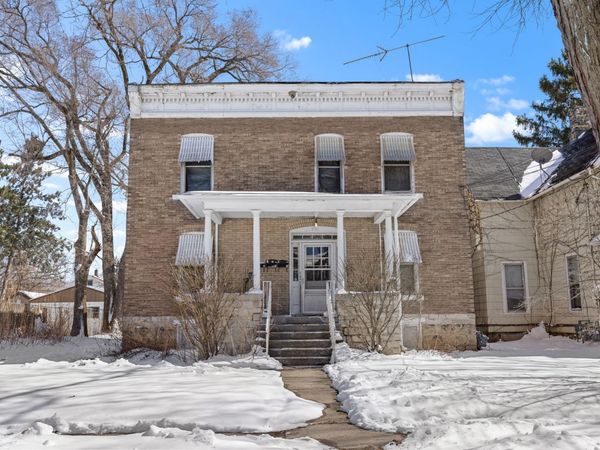 221 Rome Avenue , Rockford, IL 61107