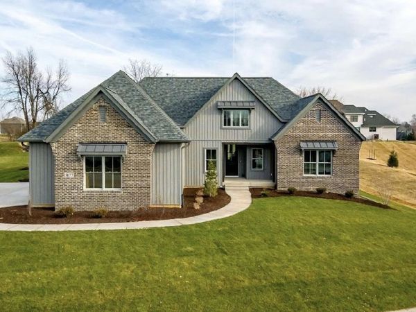 5077 Oak Ridge Court , Bettendorf, IA 52722