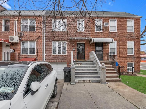 6906 Fresh Meadow Lane , Fresh Meadows, NY 11365