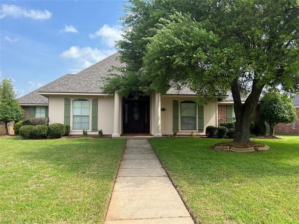 2012 Regent Circle , Bossier City, LA 71111