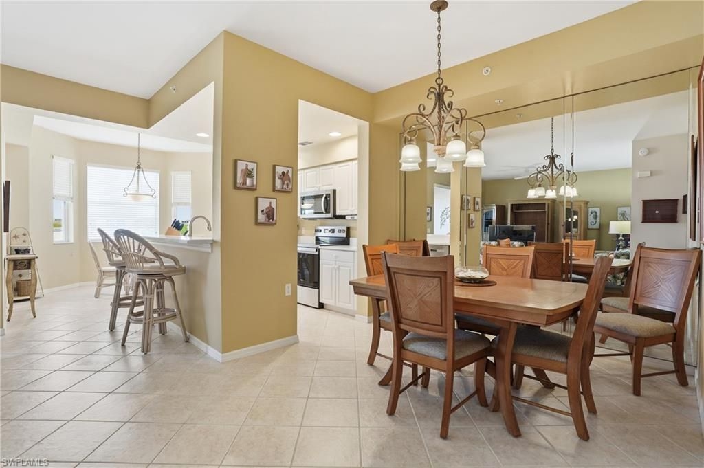 2730 Cypress Trace Cir, Unit 2812, Naples, FL 34119 Photo