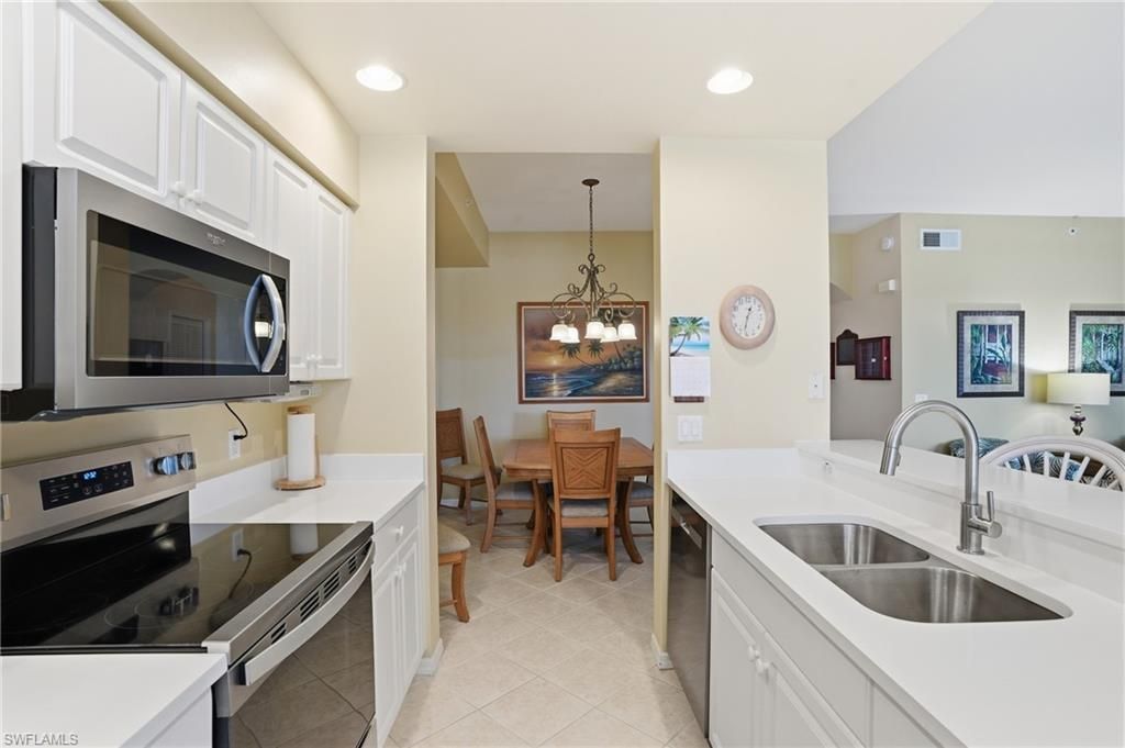 2730 Cypress Trace Cir, Unit 2812, Naples, FL 34119 Photo