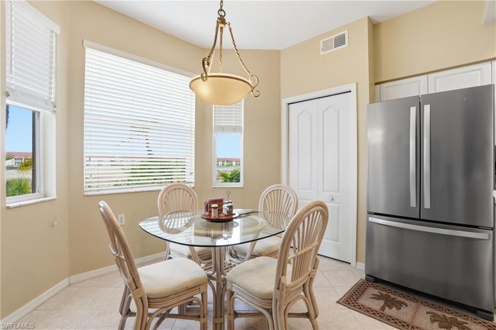 2730 Cypress Trace Cir, Unit 2812, Naples, FL 34119 Photo