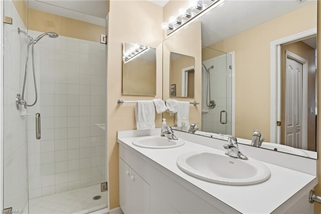 2730 Cypress Trace Cir, Unit 2812, Naples, FL 34119 Photo
