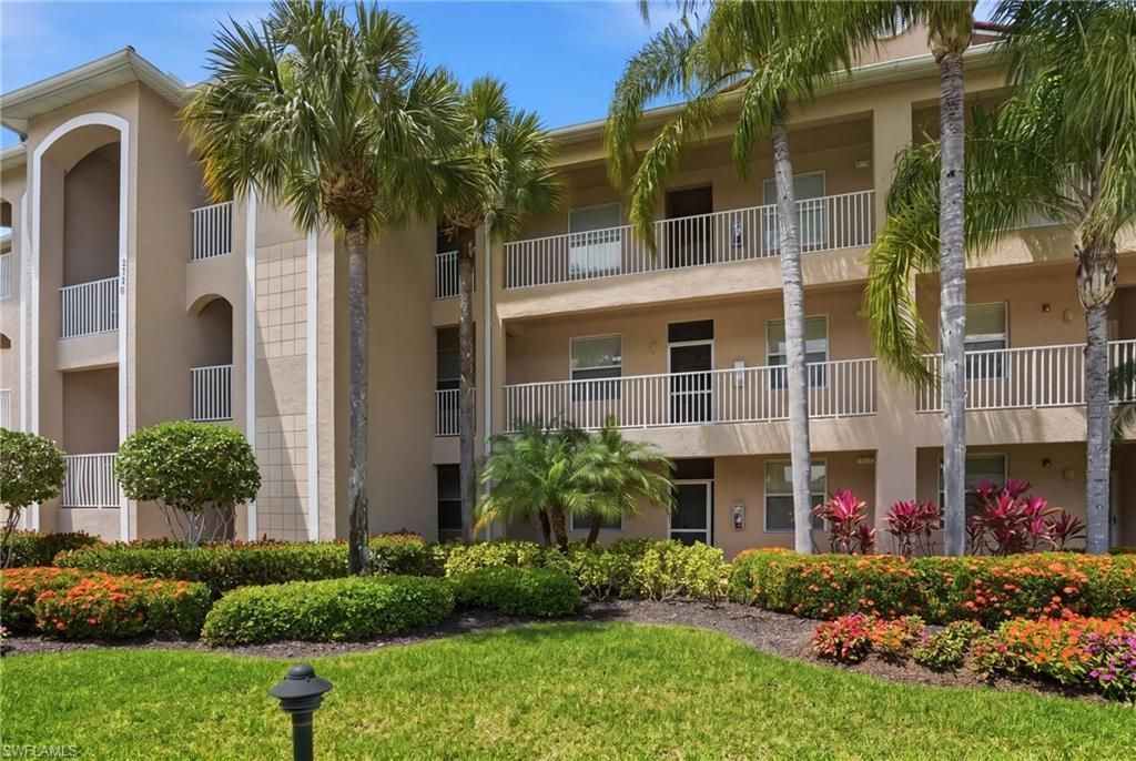 2730 Cypress Trace Cir, Unit 2812, Naples, FL 34119 Photo