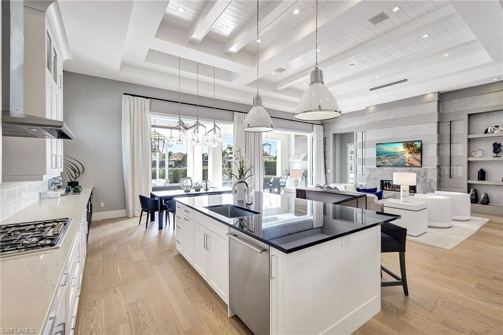 3208 Kumamoto Ln, Naples, FL 34114 Photo