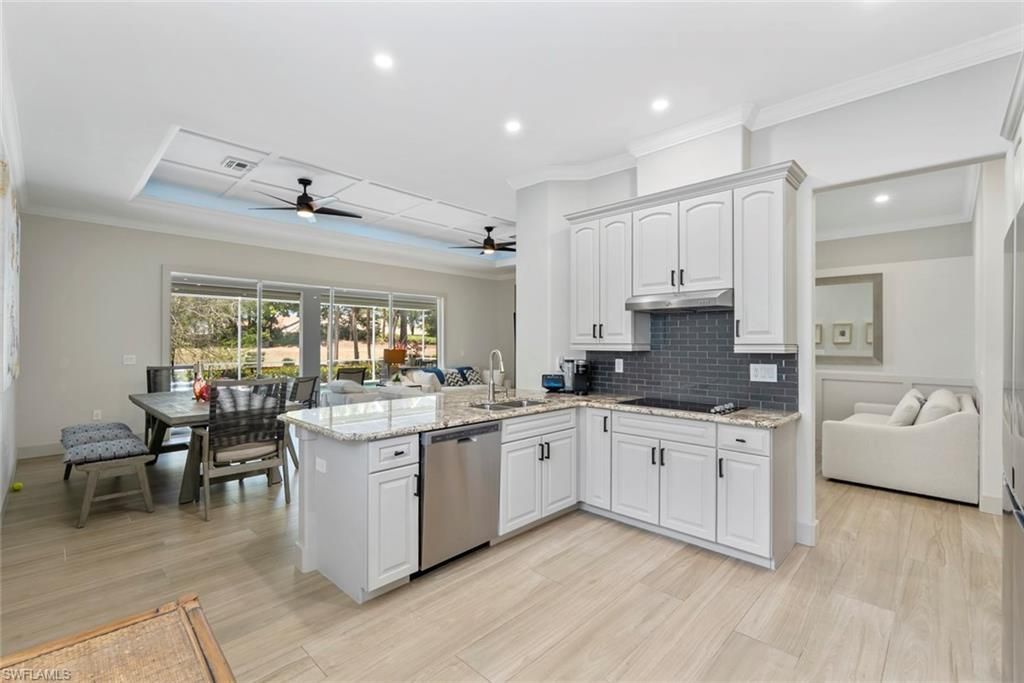 3599 Grand Cypress Dr, Naples, FL 34119 Photo